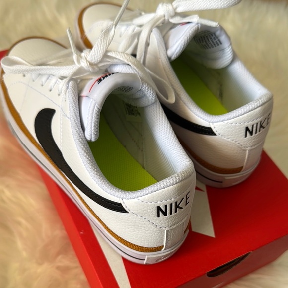 Nike Court Legacy Sneakers - Picture 3 of 9